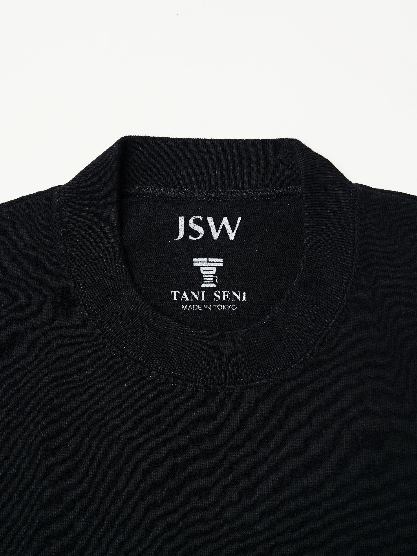 Premium T-shirt / Black