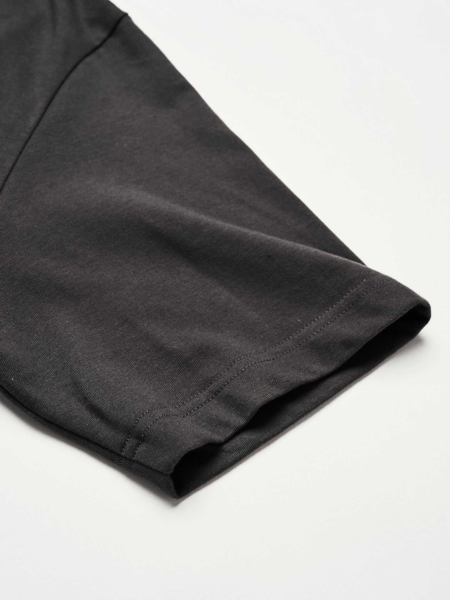 Free shirt / Dark Grey