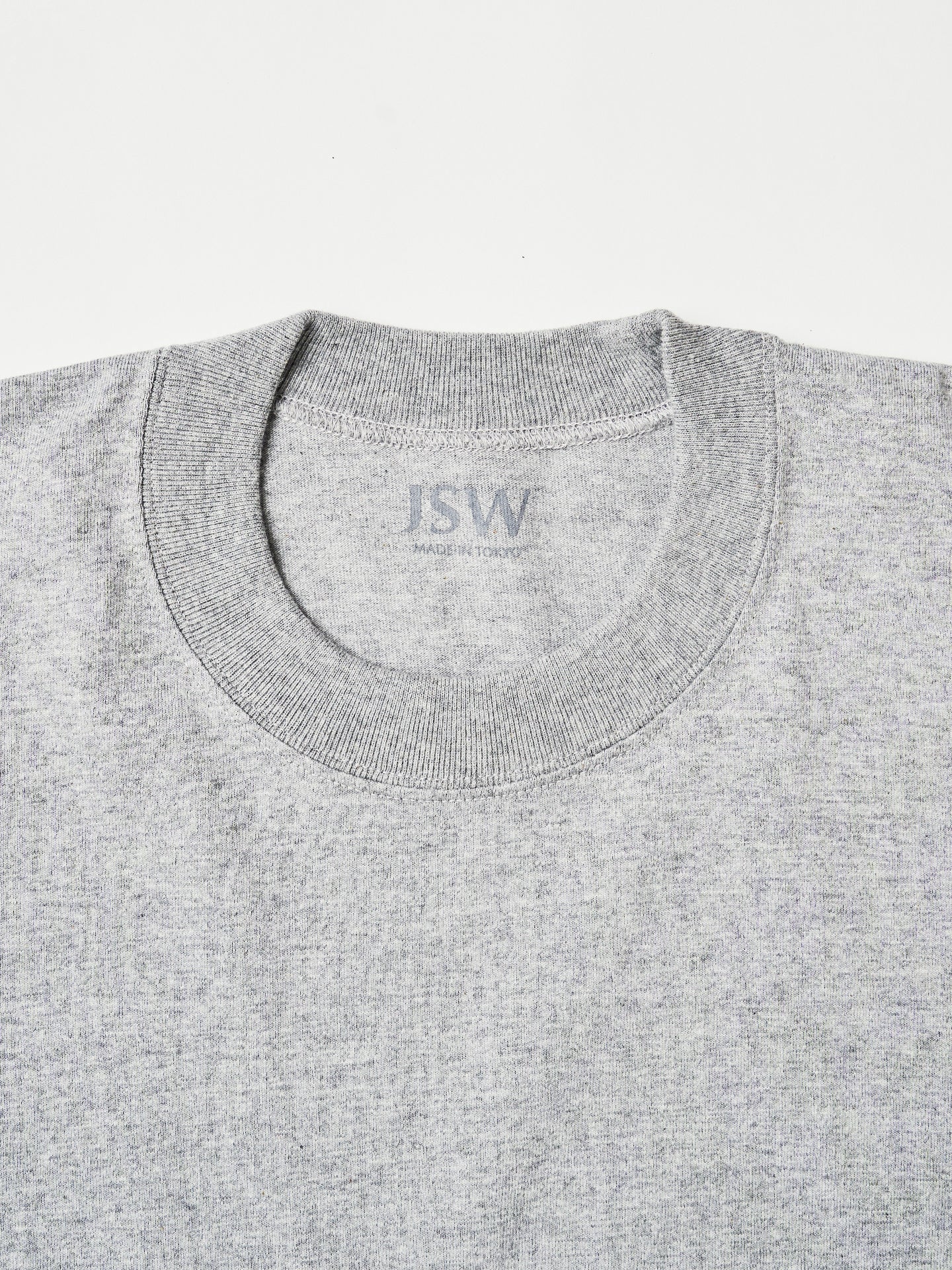 Basic T-shirt / Grey